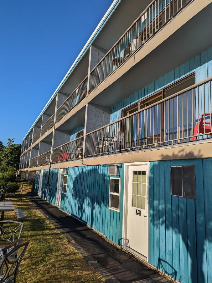 Above Tide Motel Campbell River Buitenkant foto