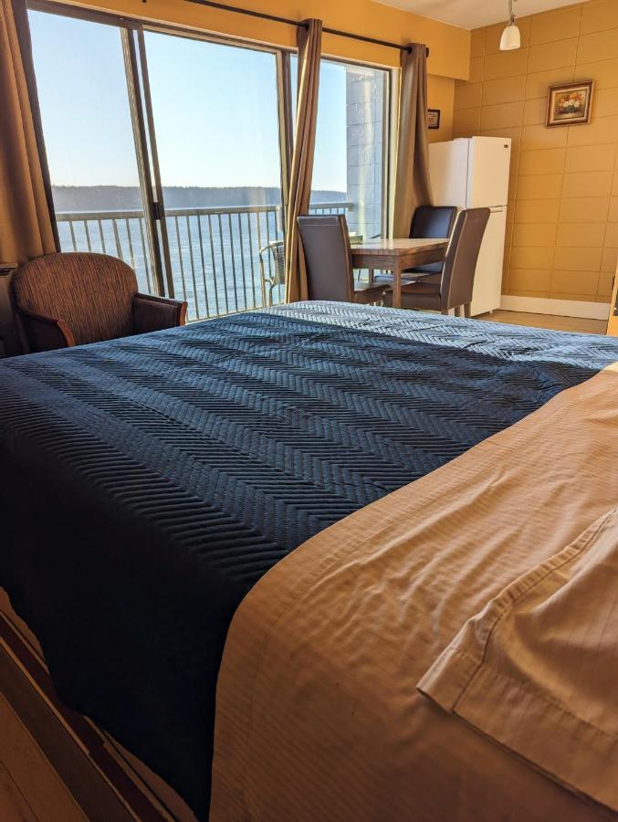 Above Tide Motel Campbell River Buitenkant foto