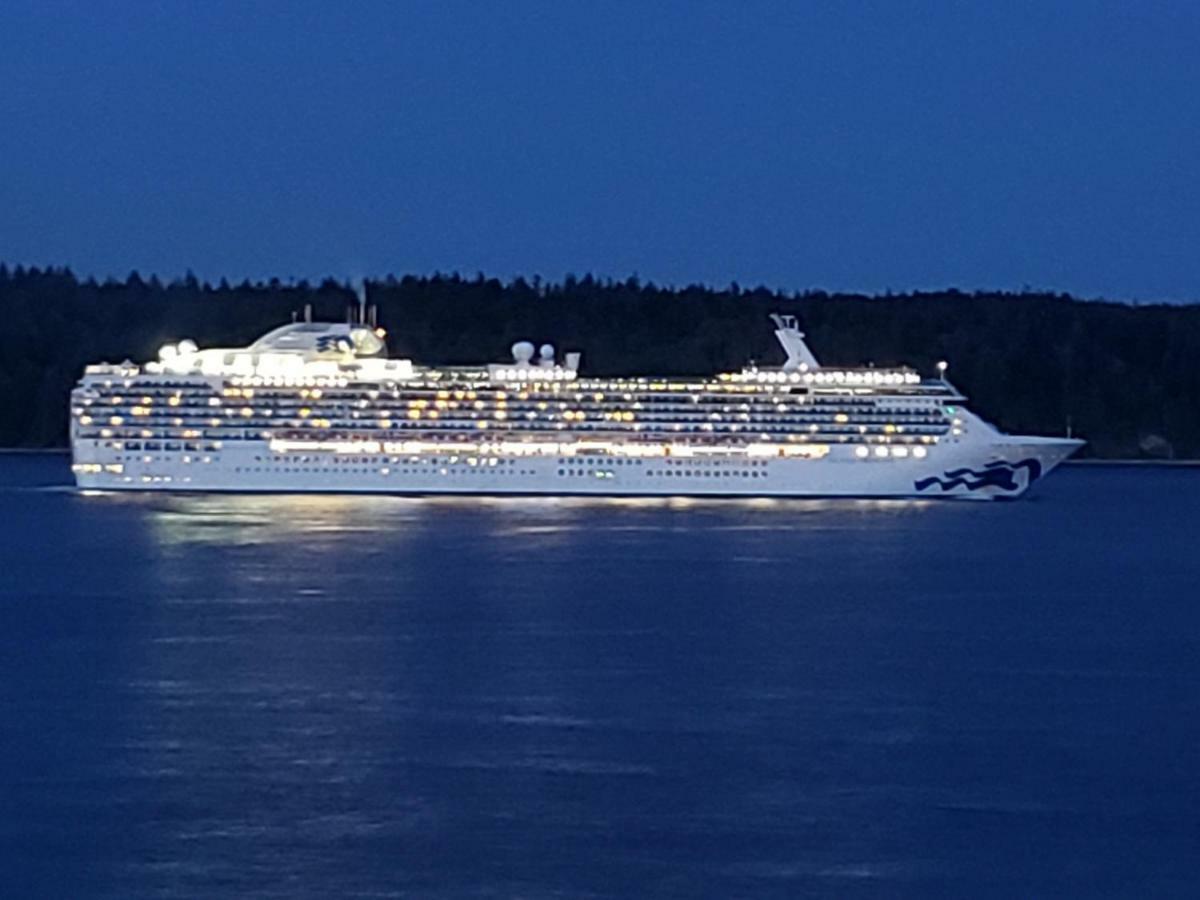 Above Tide Motel Campbell River Buitenkant foto